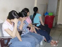 Phá ổ mại dâm chuyên phục vụ khách Hàn Quốc