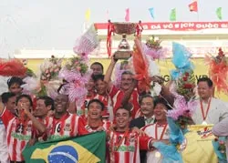 Câu chuyện thứ nhất: Sự xuất hiện của một cái tên ảnh 1