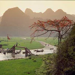 Khai trương cáp treo chùa Hương vào đầu 2006