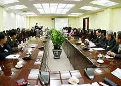 Hội thảo trực tuyến Hà Nội - TP HCM - California ( Mỹ ) về giáo dục đại học