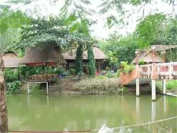 Trên bảo ngưng, dưới vẫn làm