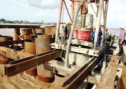 Phát hiện vết nứt ở mố 58 cầu Rạch Miễu