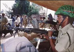 Báo động đỏ về khủng bố ở miền Nam