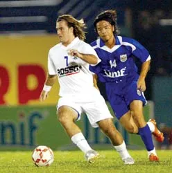 Chờ tên cho V-League ảnh 1