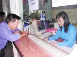 Quy định mua vé tàu giảm giá còn nhập nhằng