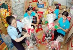 Nhộn nhịp thị trường quà biếu
