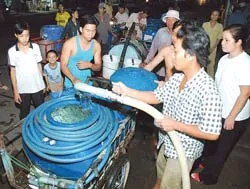 Nhu cầu nhảy vọt, nước tăng cầm chừng