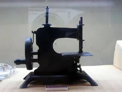 Lễ hội “Giỗ tổ nghề may Hội An 2006”