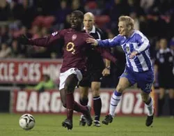 Không nên ăn mừng qúa sớm ! ảnh 1