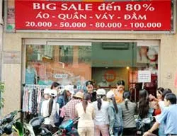 Hàng ngoại... giá bèo