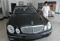 “Sốt” dịch vụ cho thuê xe