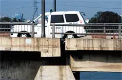 Cầu Bình Triệu 2: Hở khe co giãn