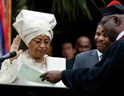 Nữ Tổng thống đầu tiên tuyên thệ nhậm chức