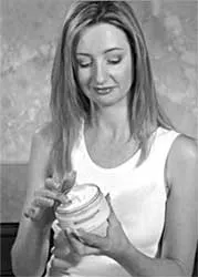 Thận trọng khi dùng kem thoa mặt hay sữa tắm