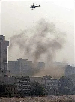 Máy bay Mỹ bị bắn hạ, máy bay Anh rơi