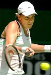 Davenport thắng chật vật