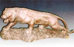 Trưng bày “cổ vật 12 con giáp”