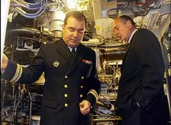 Dọa tấn công hạt nhân những quốc gia "khủng bố"