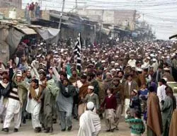 Yêu cầu Mỹ không ném bom khu vực đồi núi