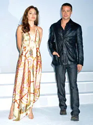 8 sự kiện rùm beng