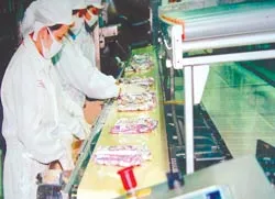 Không được cắt giảm các chế độ của người lao động