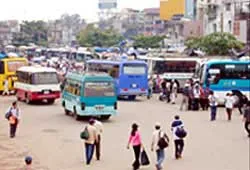 Tăng cường hơn 2.000 chuyến xe để giải tỏa khách