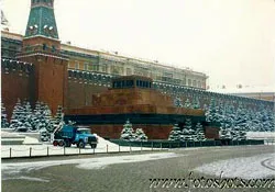 Phản đối đưa thi hài Lênin đi chôn