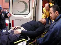 Lại nổ bom trong quán cà phê