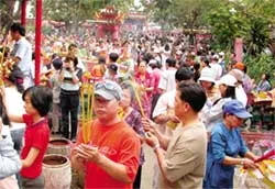 Đi lễ đầu năm