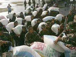 Khoảng 1.800 người vẫn mất tích