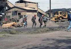 Nổ mỏ than, 66 người mắc kẹt