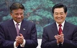 Ký kết 13 văn kiện hợp tác