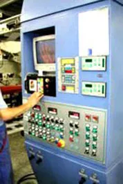 Giúp Việt Nam công nghệ chống hàng giả, buôn lậu