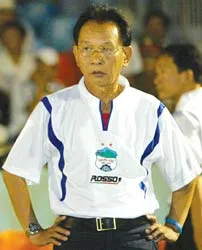 Gạch,gỗ vẫn còn đen ảnh 1