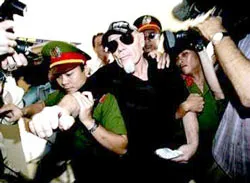 Gary Glitter bị đề nghị mức án từ 3- 4 năm tù giam