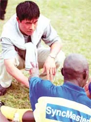 Áp thấp nhiệt đới ảnh 1