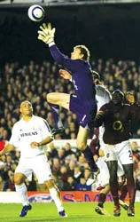 Arsenal “cứu” nước Anh ảnh 1