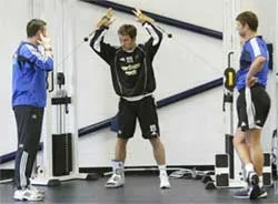 Owen không muốn rời Newcastle ảnh 1