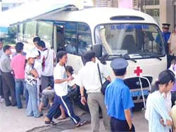 Đưa vào sử dụng xe tiếp nhận máu chuyên dùng hiện đại