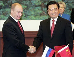 Ký 3 văn kiện hợp tác năng lượng