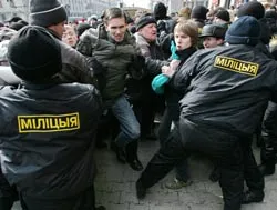 Tiếp tục chính sách chống Belarus