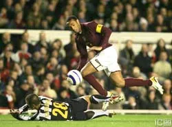 Tỉnh táo và không khoan nhượng ! ảnh 1