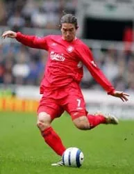 Harry Kewell: “Liverpool vẫn thất thường” ảnh 1
