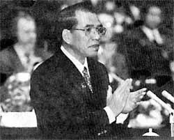 Vững bước đi vào thời kỳ mới – đẩy mạnh CNH, HĐH đất nước