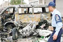 Gần 100 người thương vong