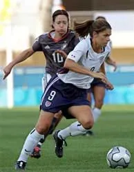 Đòi nợ hay tiếp tục nợ?