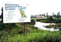 Giám đốc Sở Tài nguyên và Môi trường TP HCM Trần Thế Ngọc giao lưu cùng bạn đọc ảnh 4