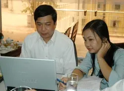 Giám đốc Sở Tài nguyên và Môi trường TP HCM Trần Thế Ngọc giao lưu cùng bạn đọc ảnh 10