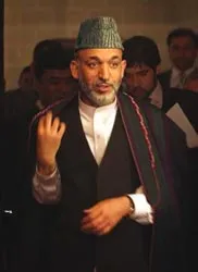 Tổng thống Hamid Karzai thoát chết ảnh 2