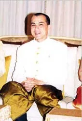 Hoàng tử N.Sihamoni làm Quốc vương Campuchia ảnh 2